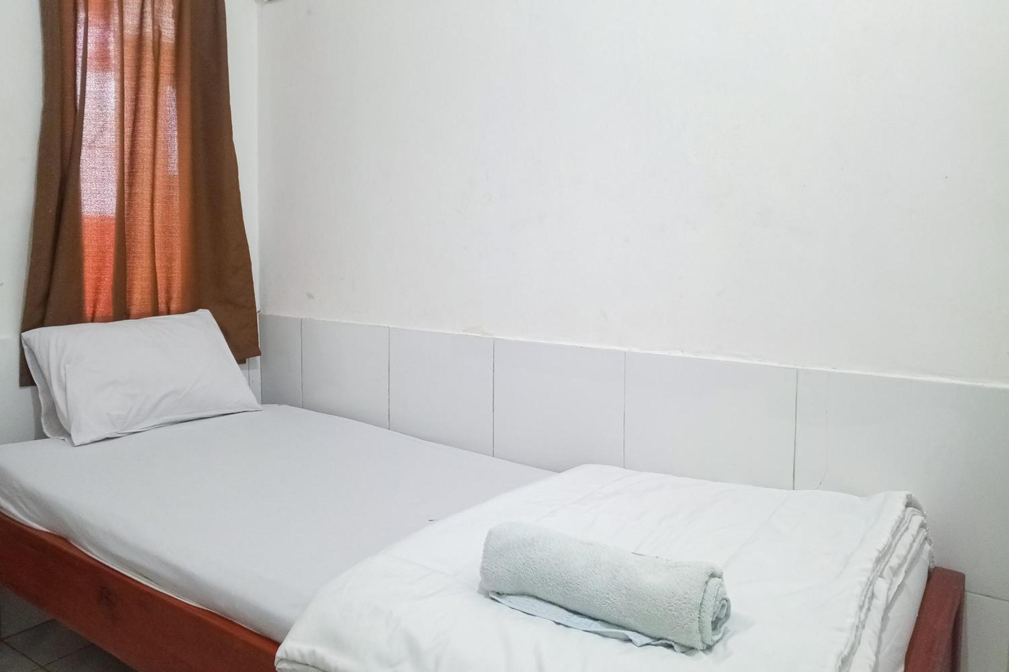 Malibu Syariah Bogor Redpartner Hotel Exterior foto