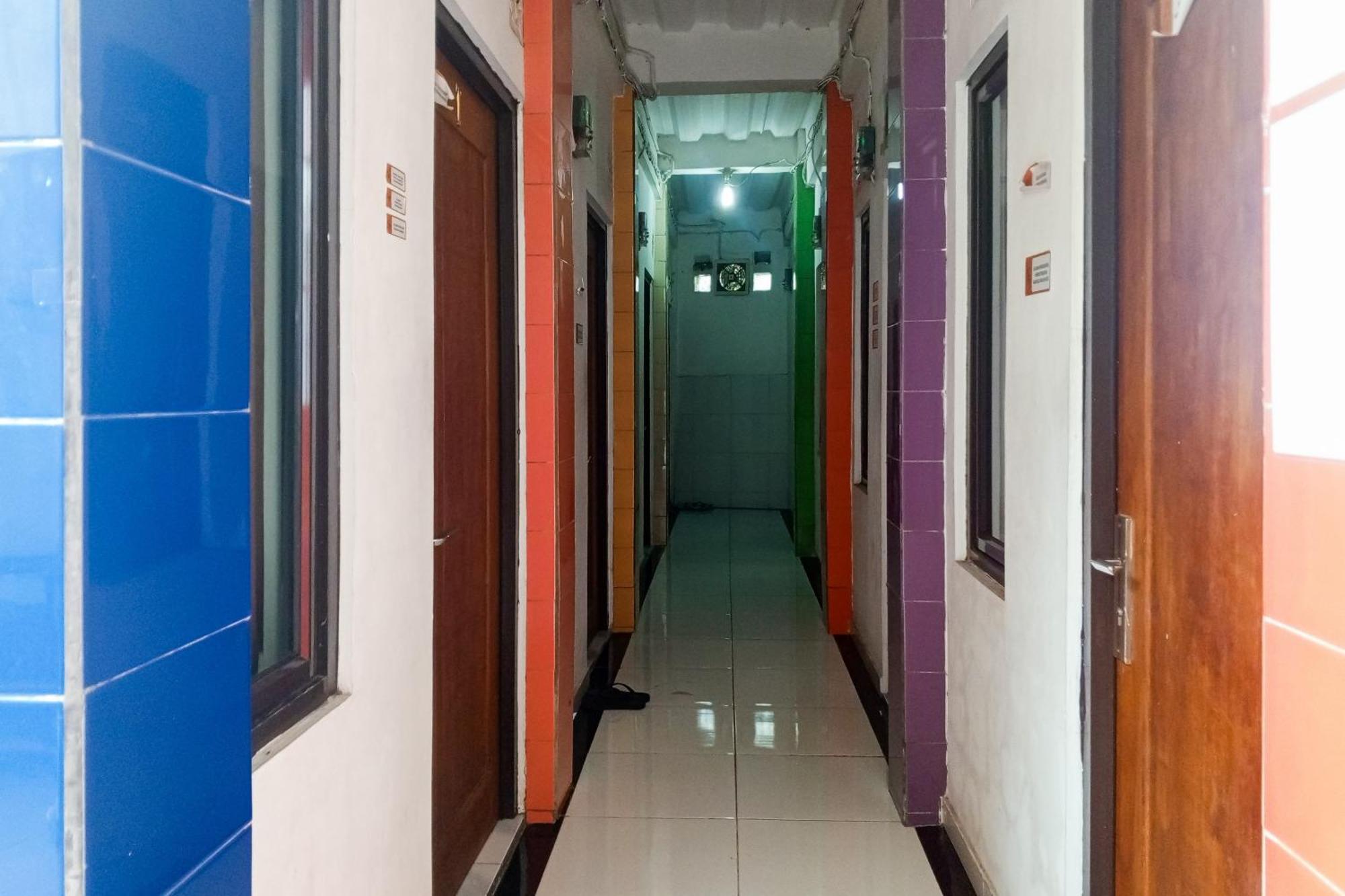 Malibu Syariah Bogor Redpartner Hotel Exterior foto